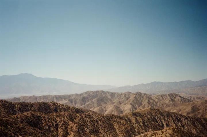 Serene Modern Home Backdoor With Great Wifi, Games, Movies, Patio Seating And Bbq Easy Access To North Joshua Tree National Park In 10 Minutes トウェンティナイン・パームズ エクステリア 写真